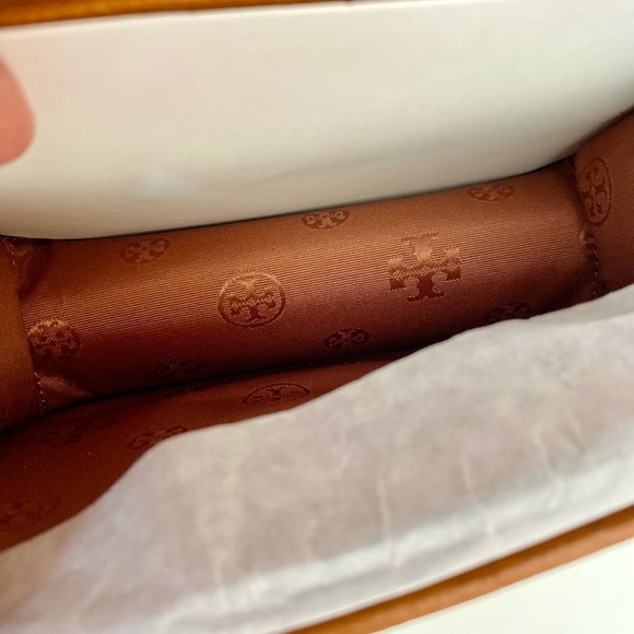 SOLD🌼NEW🌺🌼Tory Burch Britten floral canvas small saddle bag/crossbody - Picture 10 of 16